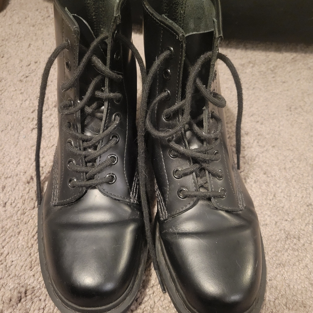 Doc Marten 1460 Mono Black Ladies Size 10